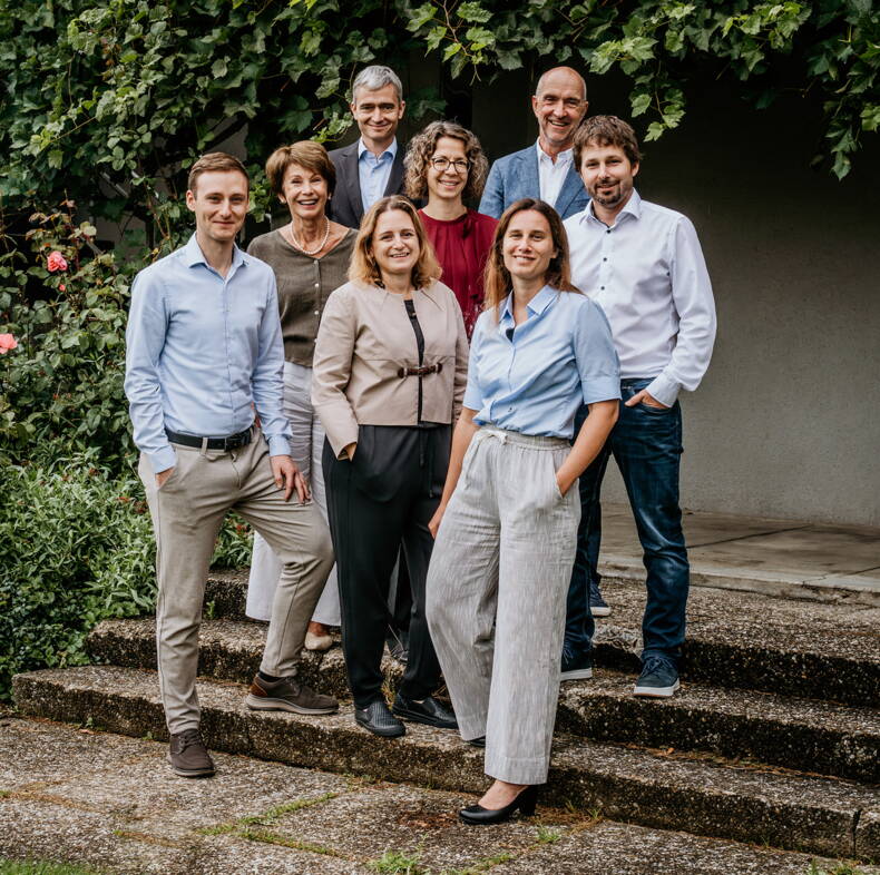 gruppenbild_gl.jpg gruppenbild_gl.jpg